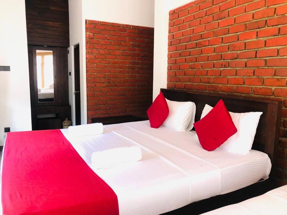 Lolu Village Resort Анурадхапура Екстериор снимка