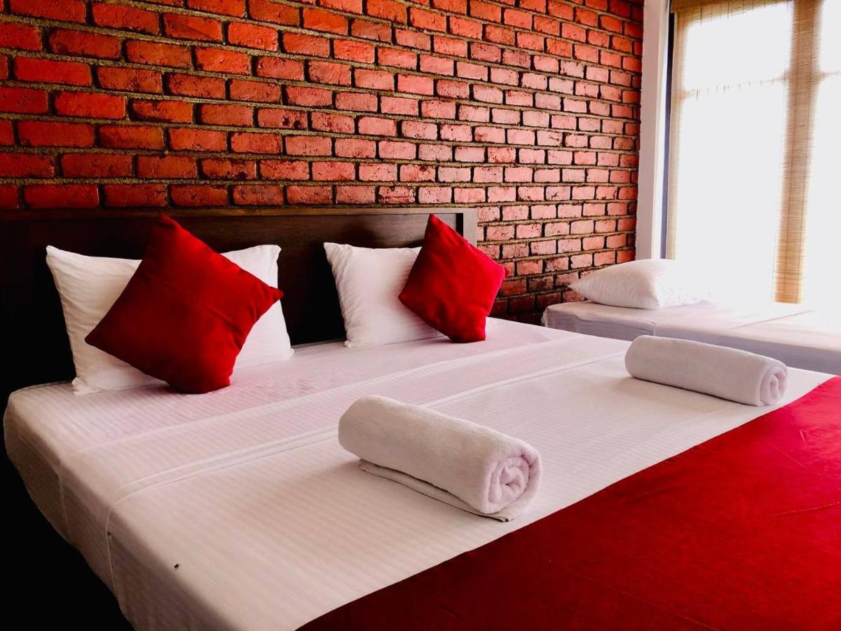 Lolu Village Resort Анурадхапура Екстериор снимка